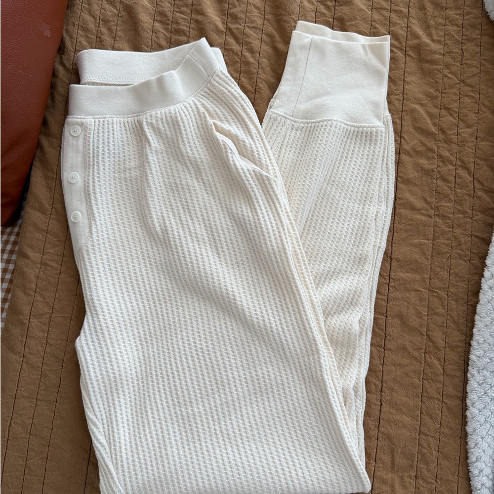 Old Navy Cream Waffle Knit Pants